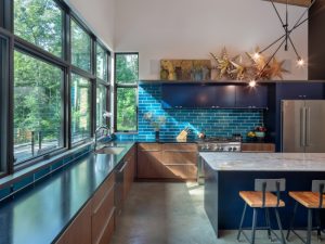 3 Renovating Disadvantages You Can Avoid with Custom Renovations